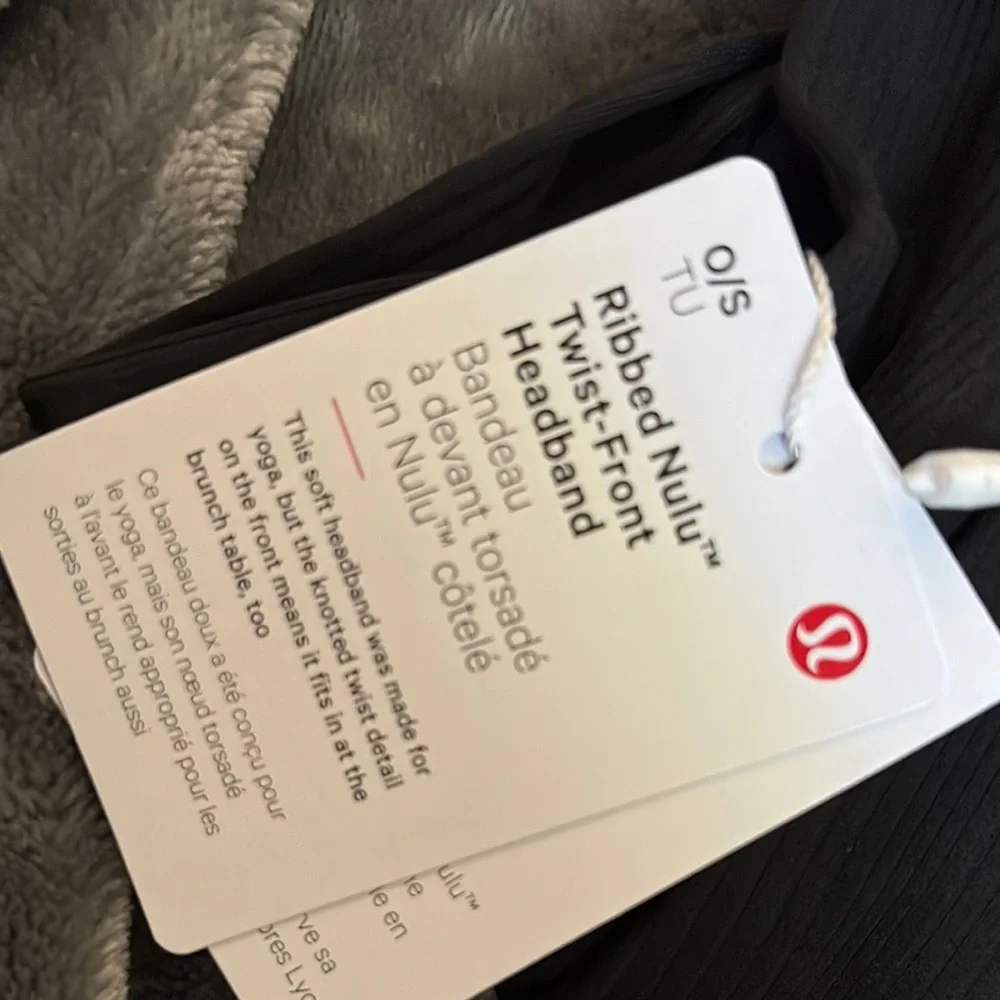 Lululemon Black Twist Headband - Picture 3 of 3